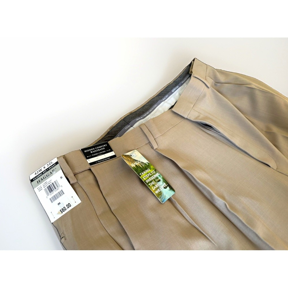 Haggar Men Premium Comfort Beige Dress Pants Classic Fit Pleated 42x32 NWT